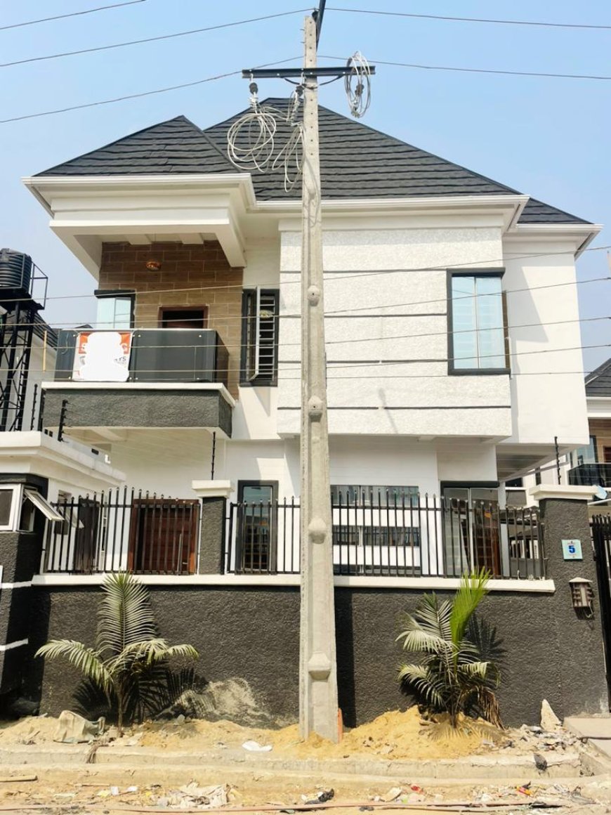 4 Bedroom Detached Duplex with BQ Available for Sale at Ologolo in Lekki