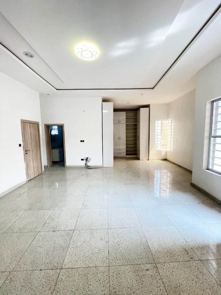 4 Bedroom Detached Duplex with BQ Available for Sale at Ologolo in Lekki