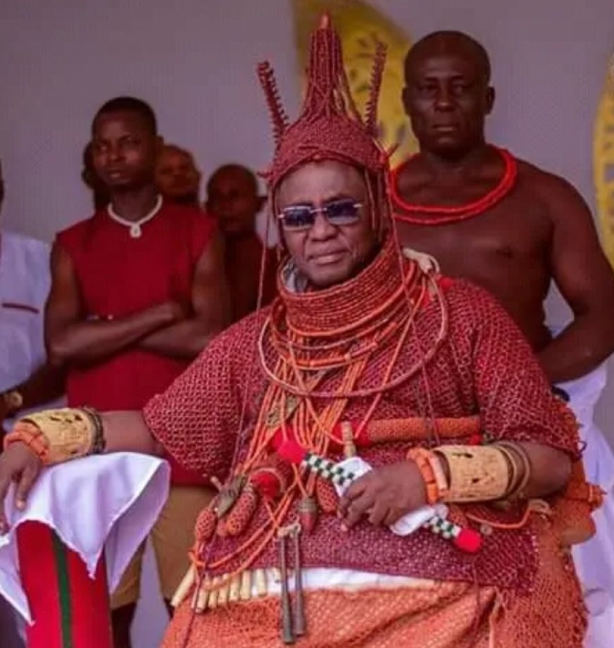 Oba Of Benin Sacks Monarch