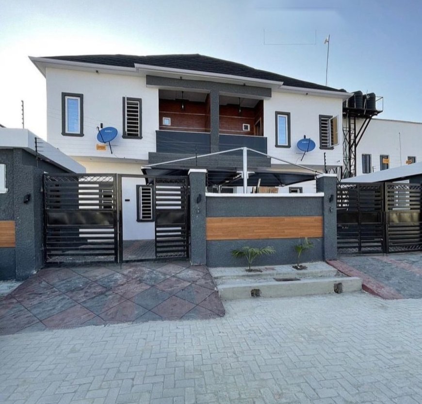 4 BEDROOMS SEMI DETACHED DUPLEX FOR SALE: IKOTA LEKKI