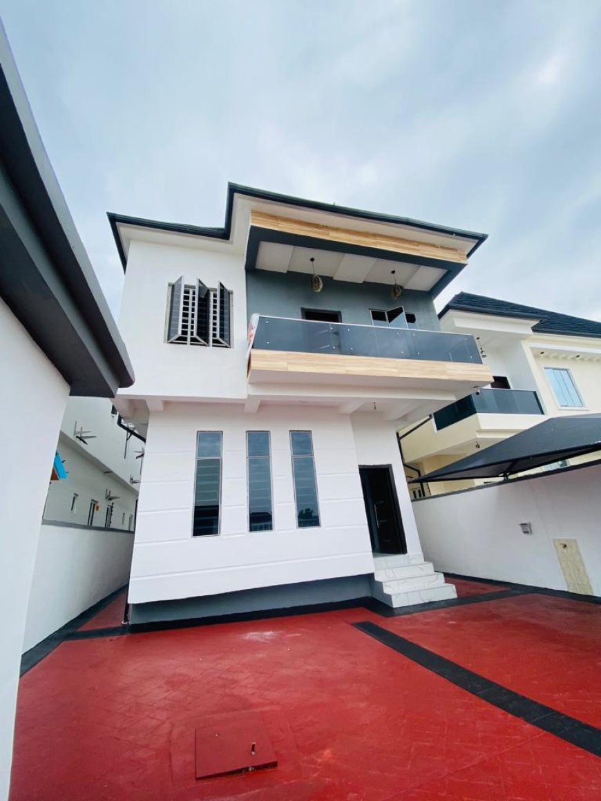 DISTRESS 5 BEDROOM DETACHED DUPLEX FOR SALE