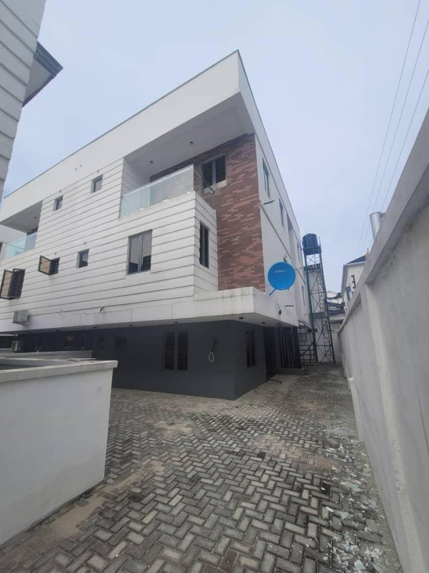 4 bedroom semi detached duplex for sale