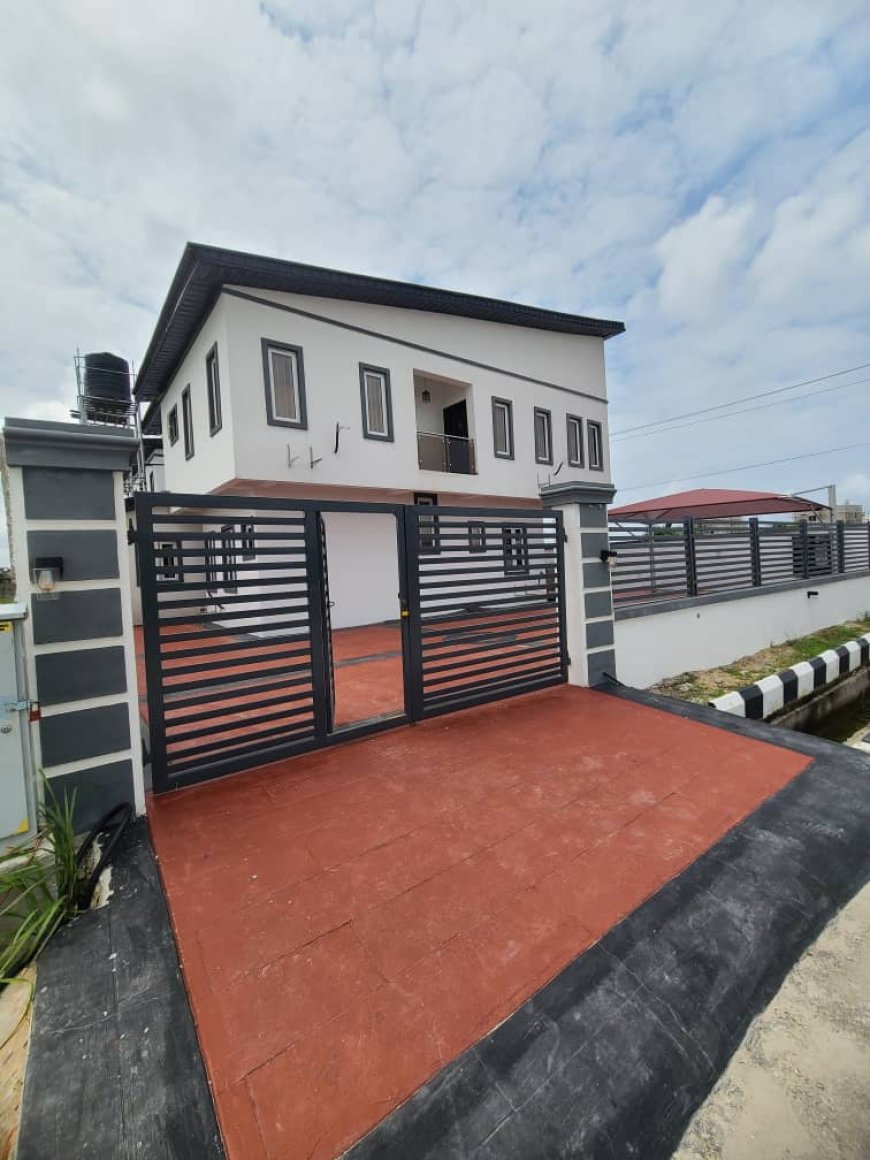 4 bedroom detached duplex for sale