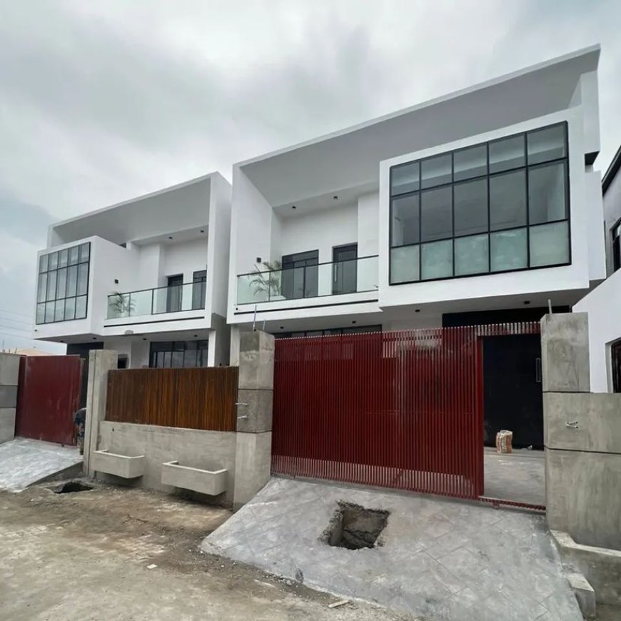 New 4 bedroom duplex for sale in Ologolo Lekki Lagos