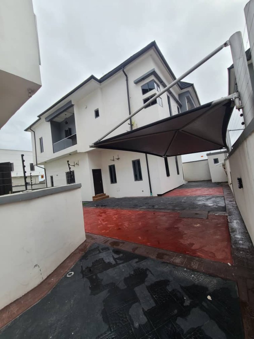 5 bedroom detached duplex for sale in Chevron Lekki Lagos