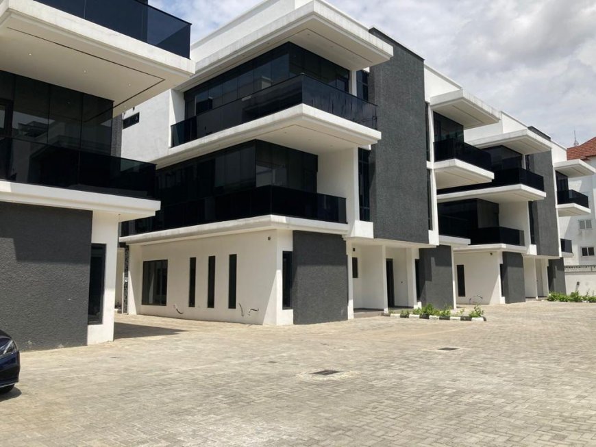 Luxury 4bedrooms semi detached duplex with 2 room BQ for sale