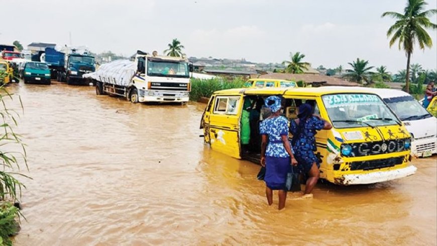 The Lagos-Abeokuta motorway is still a death trap, drivers lament.